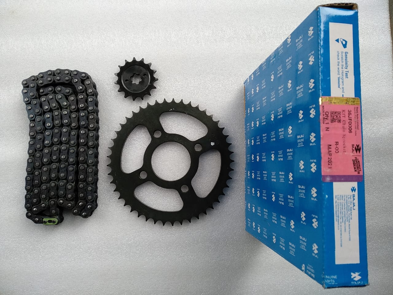 bajaj v15 bike chain set price